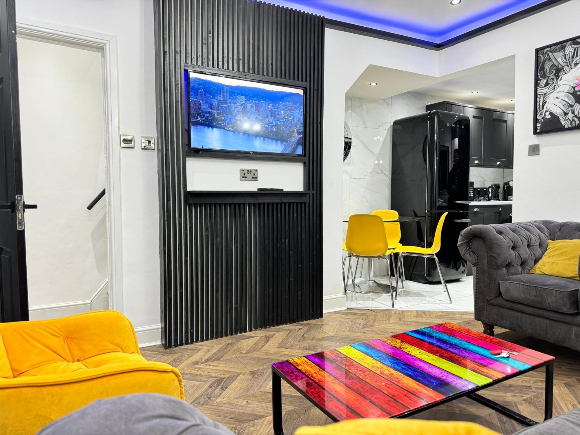 4 Bed 4 Bath House With Free Parking, 5 Mins To Lfc And 15 Mins To City Centre Liverpool Exterior foto